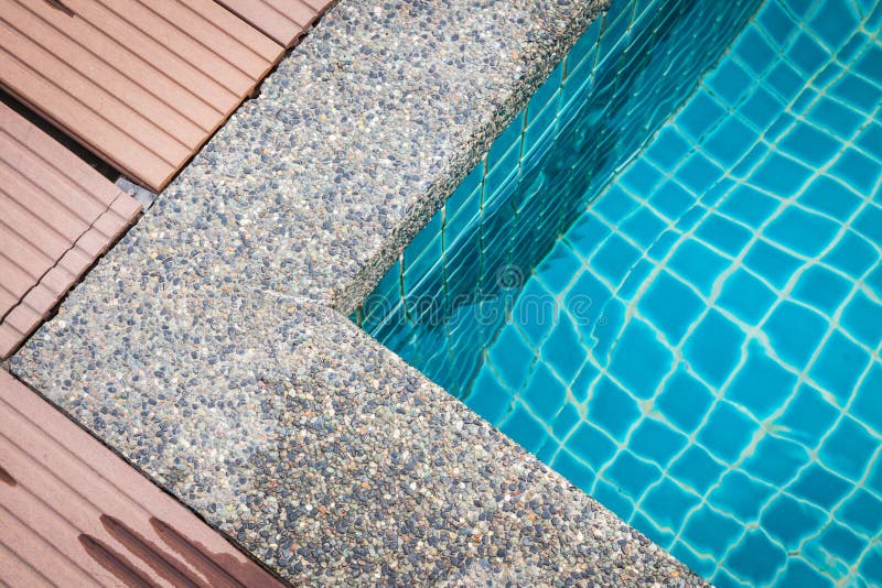 Productos para quitar el agua verde de la piscina