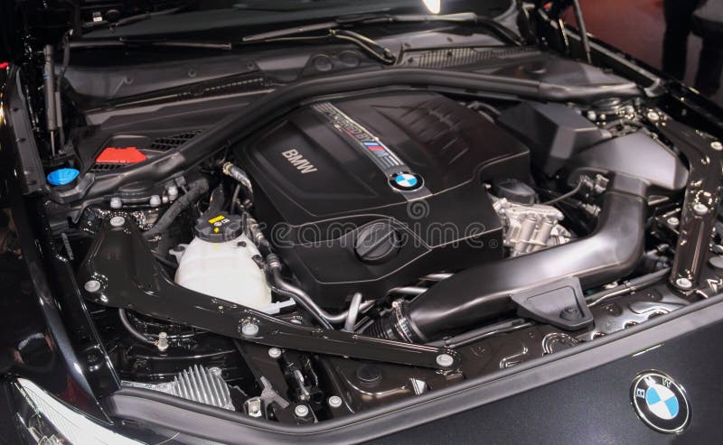 Швейцария; Женева; 8 марта 2018 года; двигатель BMW M2; 88-й Международный автосалон в Женеве с 8 по 18 марта 2018 года. Стоковая фотография