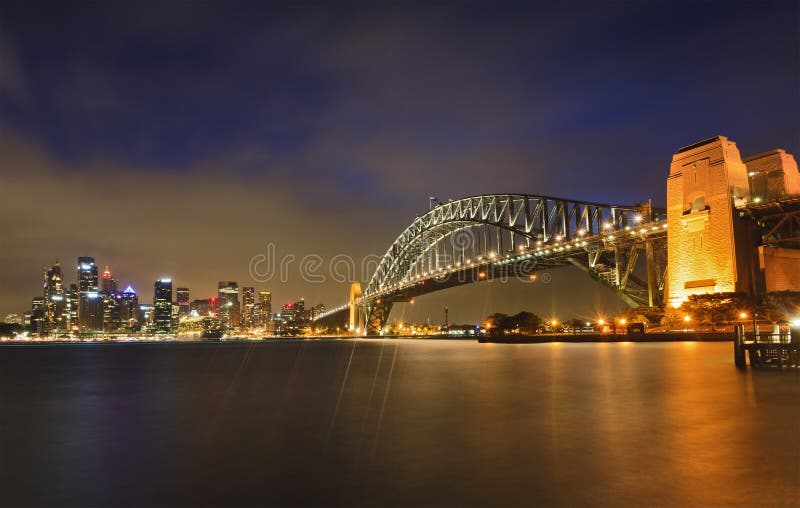 Sydney CBD broMilsons solnedgång arkivfoton Sydney CBD broMilsons solnedgång arkivfoton
