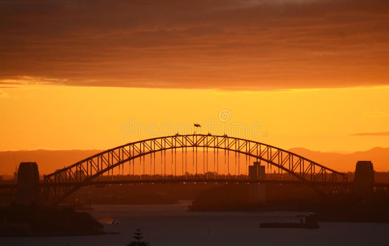 Sydney-Hafen-Brücke am Sonnenuntergang stockbilder Sydney-Hafen-Brücke am Sonnenuntergang stockbilder
