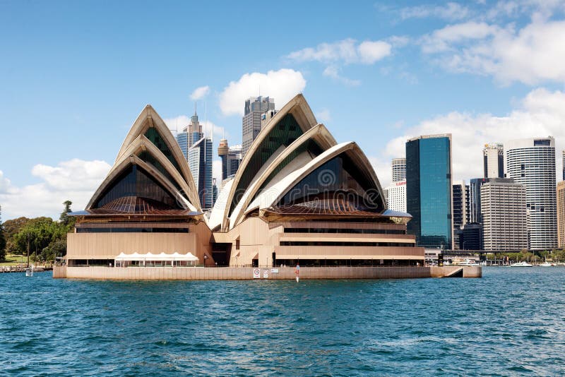 Sydney Opera House- Und Sydney-Skyline Redaktionelles ...