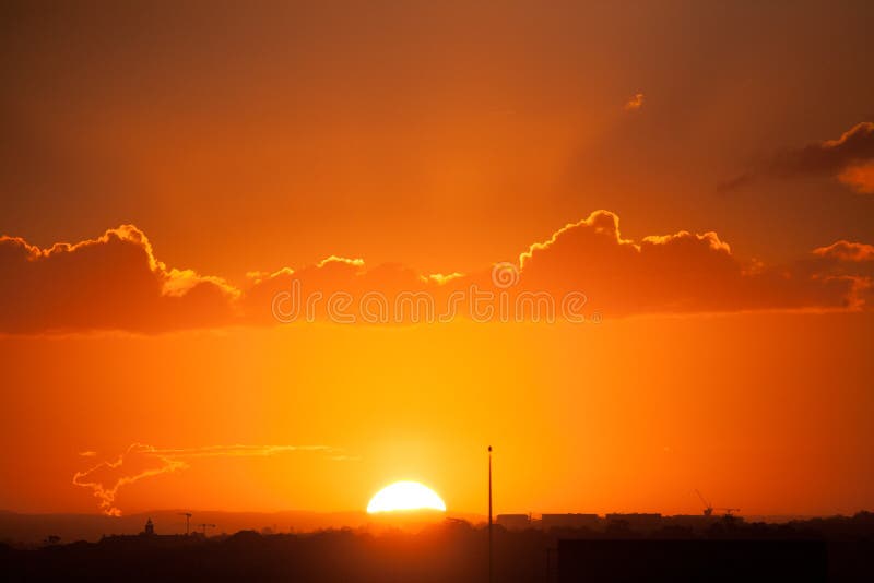 Sydney Sunset-hemel in vuur en vlam met kleur stock foto Sydney Sunset-hemel in vuur en vlam met kleur stock foto