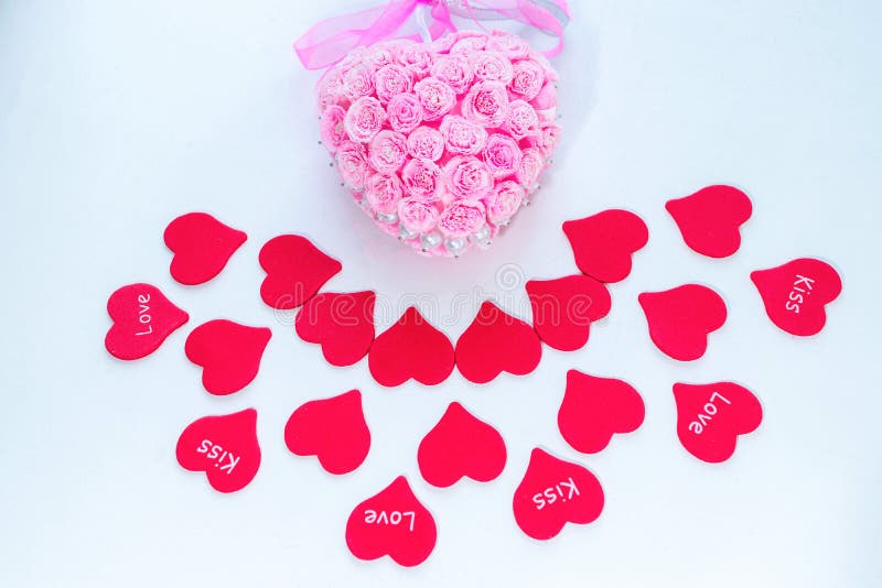Symbol of love red paper hearts with labels and pink handmade decoration for wedding celebration for valentine day royalty free stock images Symbol of love red paper hearts with labels and pink handmade decoration for wedding celebration for valentine day royalty free stock images