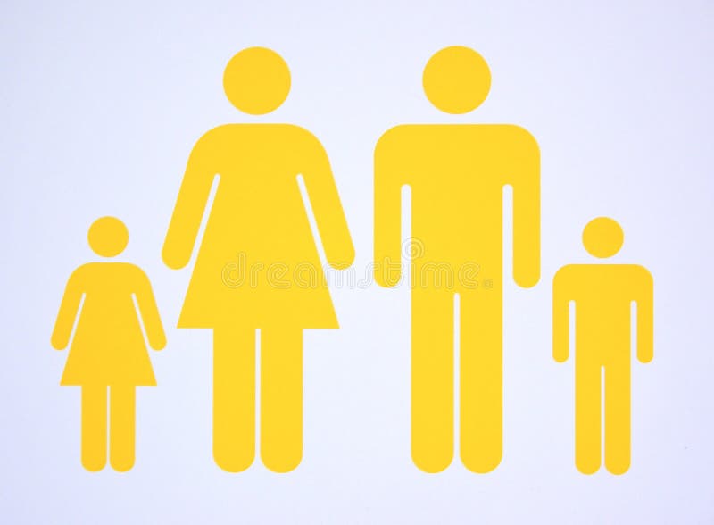 Symbole de famille nucléaire consistant les deux parents et deux enfants photographie stock libre de droits Symbole de famille nucléaire consistant les deux parents et deux enfants photographie stock libre de droits