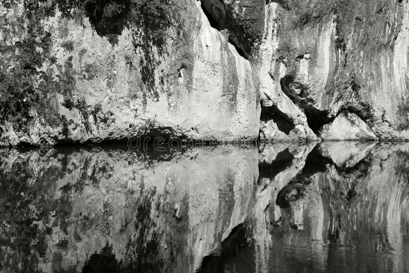 Symétrie de l'eau image stock Symétrie de l'eau image stock