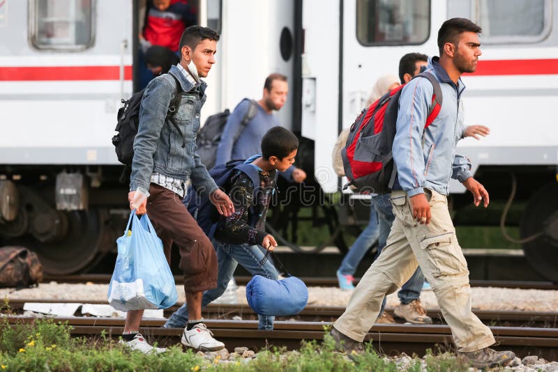 Syrische Flüchtlinge in Dugo Selo lizenzfreie stockfotos Syrische Flüchtlinge in Dugo Selo lizenzfreie stockfotos