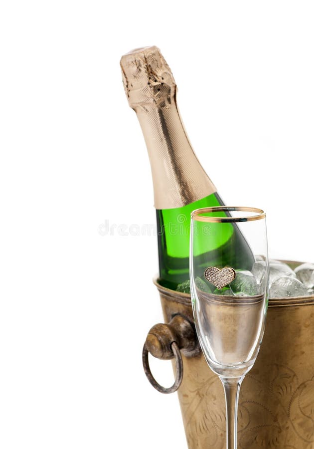 Szampańska butelka w cooler i szkle obrazy stock Szampańska butelka w cooler i szkle obrazy stock