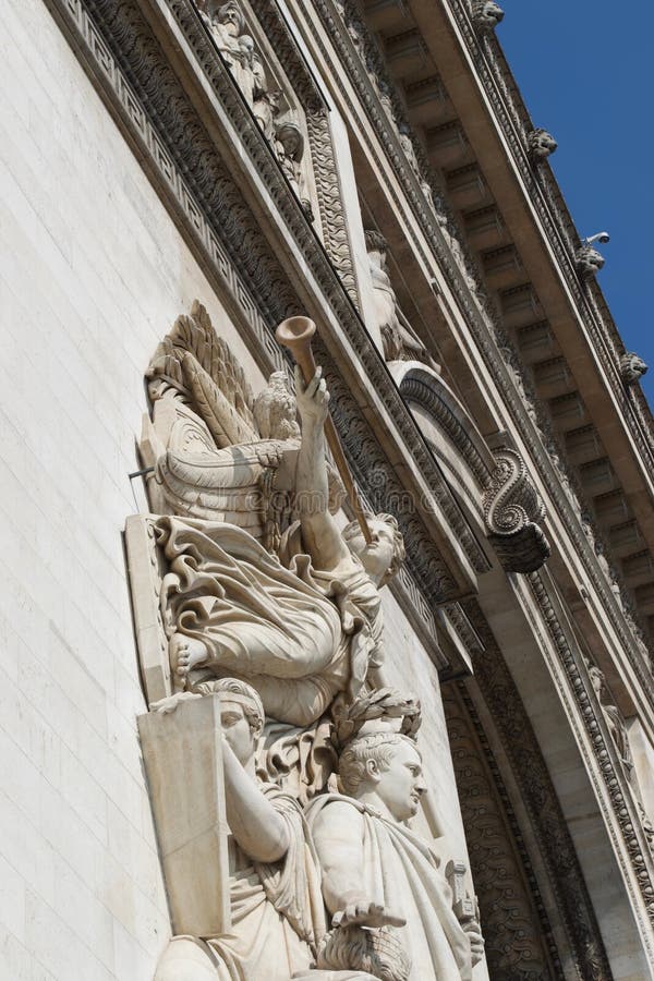 Szczegół kamienny anioła cyzelowanie na Arc De Triomphe, Paryż, Francja zdjęcia royalty free Szczegół kamienny anioła cyzelowanie na Arc De Triomphe, Paryż, Francja zdjęcia royalty free