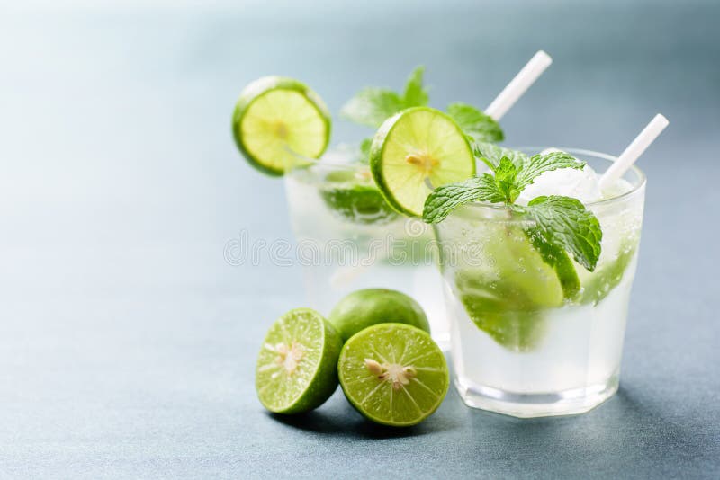Szkło lukrowa lemoniady soda fotografia royalty free Szkło lukrowa lemoniady soda fotografia royalty free