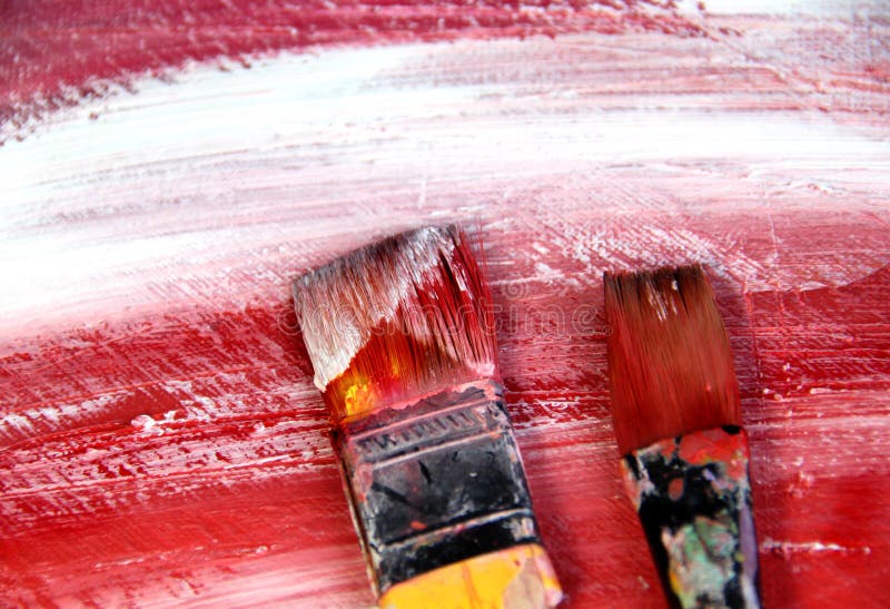 Sztuki paleta z paintbrushes i uderzeniami zdjęcia stock Sztuki paleta z paintbrushes i uderzeniami zdjęcia stock