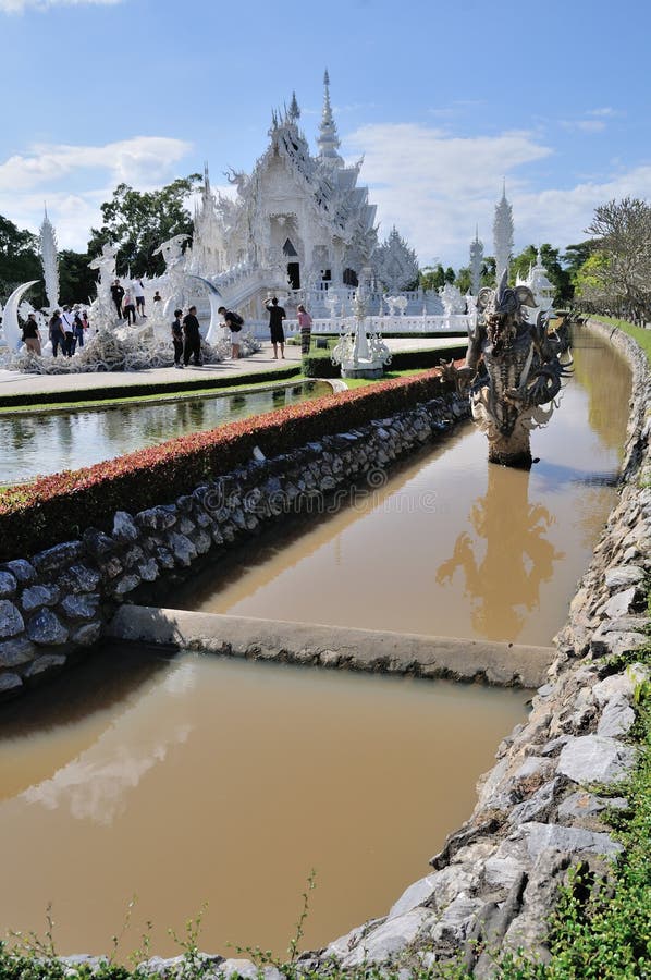 Sztuki przyciągań pięknego chiang kulturalnego delikatnego khun rai rong zadania świątynny Thailand wat biel fotografia stock