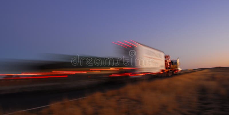 Szybkiego ruchu ciężarówka