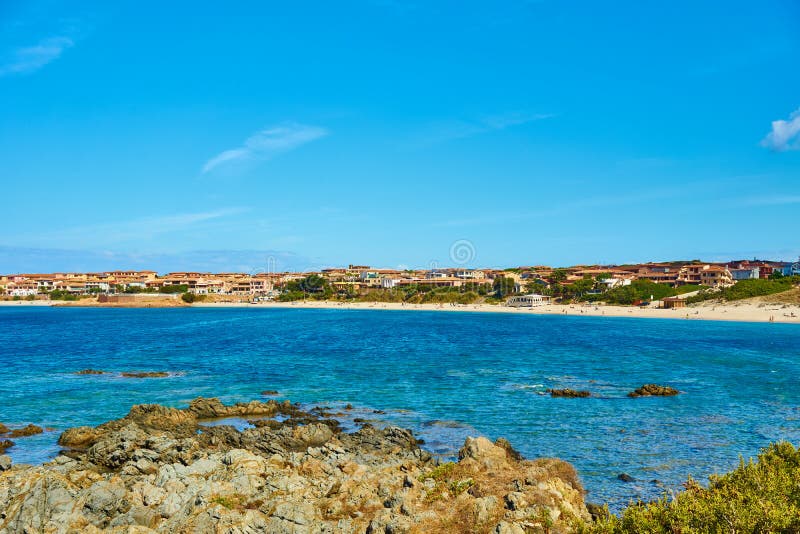 Sätta på land i nord av Sardinia - Isola Rossa fotografering för bildbyråer Sätta på land i nord av Sardinia - Isola Rossa fotografering för bildbyråer