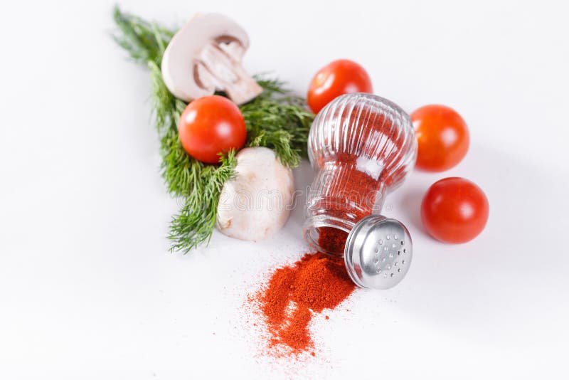 Sélection des herbes d'épices et des légumes, ingrédients pour la cuisson des plats italiens ou orientaux épicés Cuisson de nourr photo stock Sélection des herbes d'épices et des légumes, ingrédients pour la cuisson des plats italiens ou orientaux épicés Cuisson de nourr photo stock