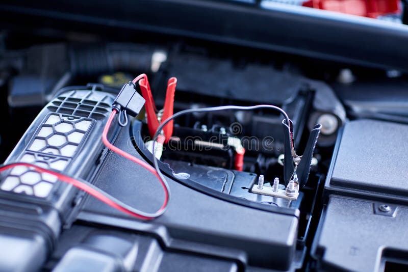 Série détaillante de voiture : Moteur de voiture de nettoyage Moteur en gros plan photo libre de droits Série détaillante de voiture : Moteur de voiture de nettoyage Moteur en gros plan photo libre de droits
