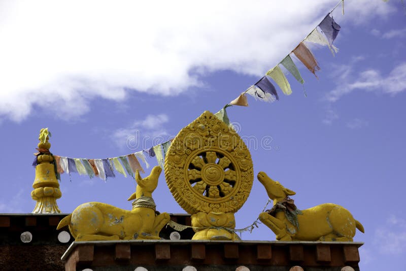 Símbolos budistas em Nako Gompa fotos de stock royalty free