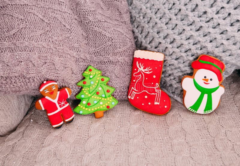 Símbolos multicolores de las muestras del Año Nuevo de la decoración de la Navidad foto de archivo libre de regalías