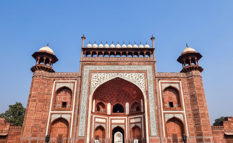Södra storslagen ingångsport av Taj Mahal, Agra, Indien royaltyfri fotografi Södra storslagen ingångsport av Taj Mahal, Agra, Indien royaltyfri fotografi