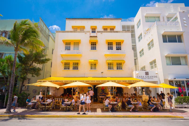 Südstrand, Miami Beach, Ozean-Antriebs-Straße, Architekturmonumente von Art Deco Hotels und Restaurants lizenzfreie stockbilder Südstrand, Miami Beach, Ozean-Antriebs-Straße, Architekturmonumente von Art Deco Hotels und Restaurants lizenzfreie stockbilder
