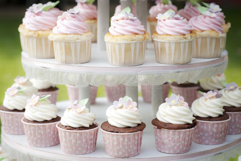 Süßer kleiner Kuchen stockbild Süßer kleiner Kuchen stockbild