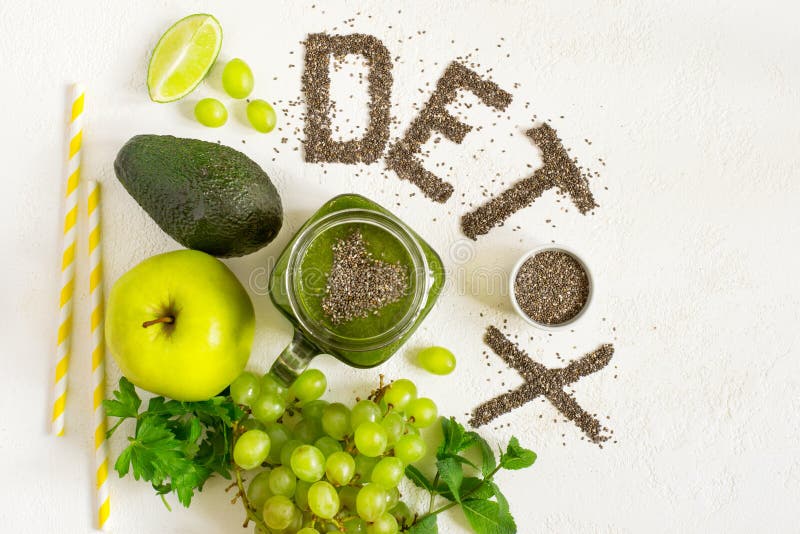 Słowa detox zrobi od chia ziaren Zieleni smoothies i składniki Pojęcie dieta, czyści ciało, zdrowy łasowanie