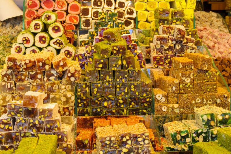 Türkische Freude Rahat Lokum am Markt Stockfoto - Bild von markt, honig ...