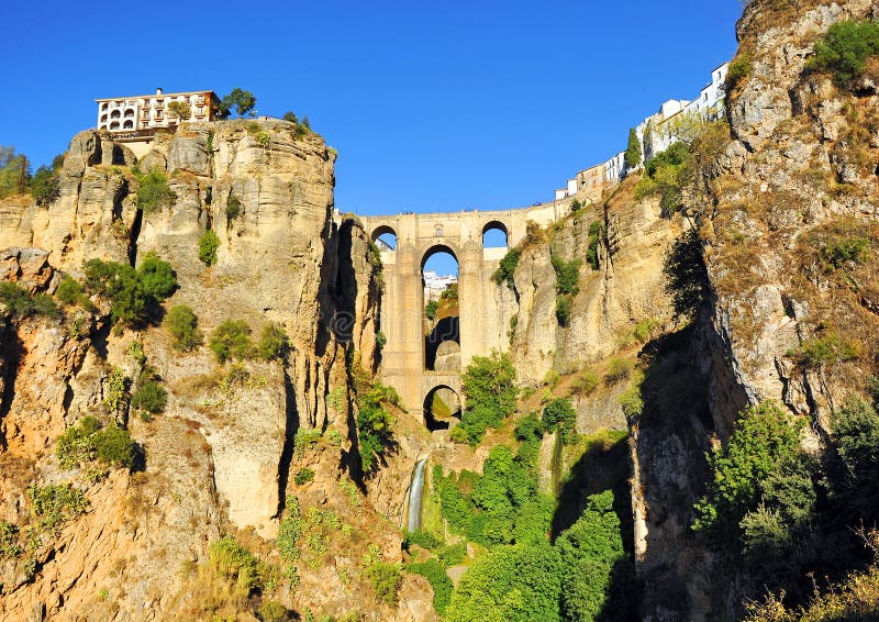 Taag DE Ronda, Nieuwe Brug, de provincie van Malaga, Andalusia, Spanje royalty-vrije stock afbeeldingen Taag DE Ronda, Nieuwe Brug, de provincie van Malaga, Andalusia, Spanje royalty-vrije stock afbeeldingen