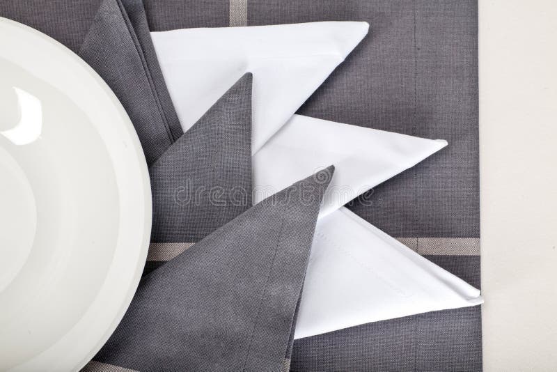 Download Tabele o ajuste imagem de stock. Imagem de comer, pano - 65575739