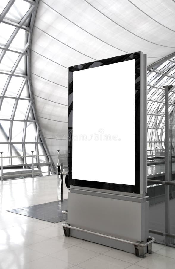 Tabellone per le affissioni in bianco fotografia stock libera da diritti Tabellone per le affissioni in bianco fotografia stock libera da diritti