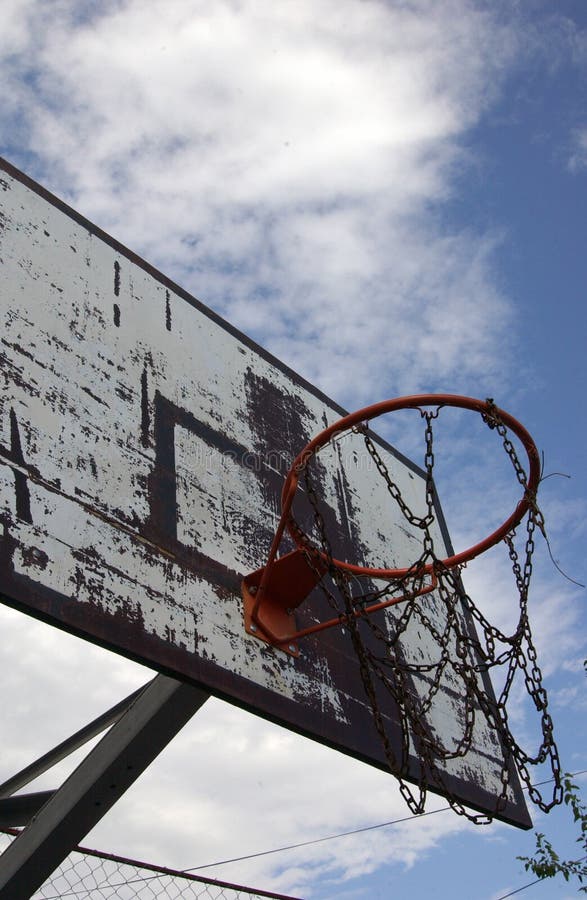 Table de basket-ball pour la rue image libre de droits Table de basket-ball pour la rue image libre de droits