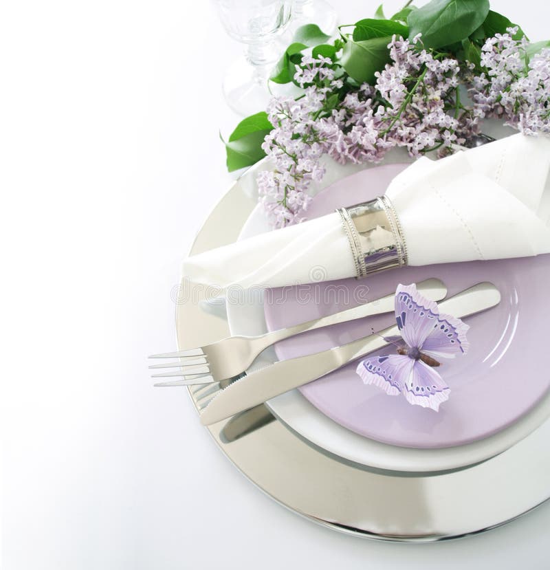 Table decoration in lilac royalty free stock photography