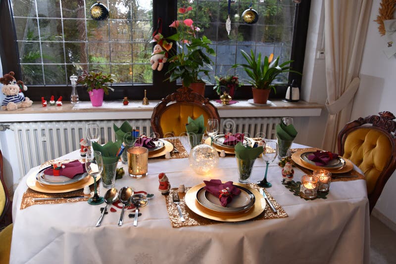 Table setting for christmas dinner royalty free stock photos Table setting for christmas dinner royalty free stock photos
