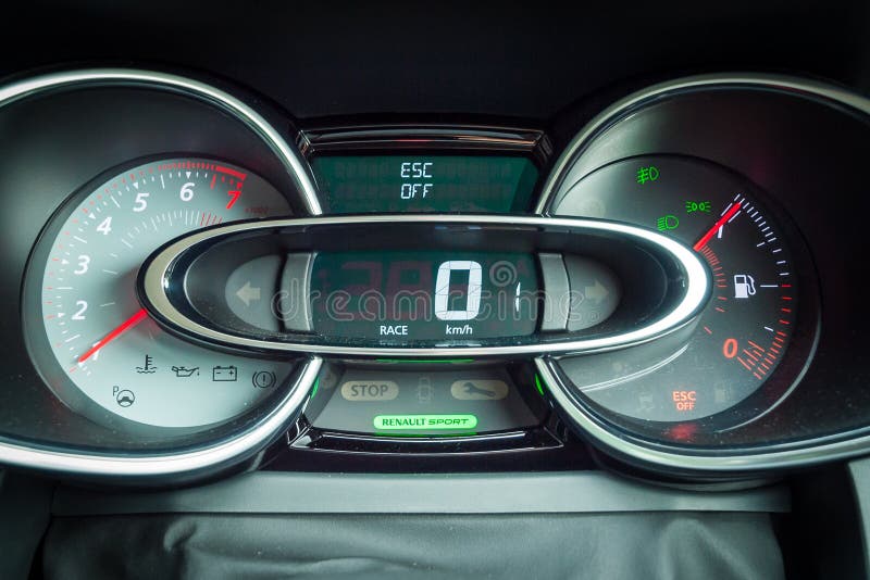 Tablero De Instrumentos 2017 De Renault CLIO RS Imagen de archivo