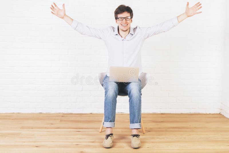 Taccuino emozionante dell'uomo fotografie stock Taccuino emozionante dell'uomo fotografie stock