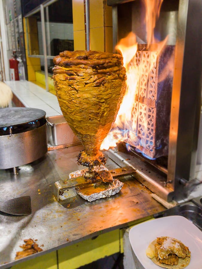 132 Trompo Al Pastor Fotos de stock - Fotos libres de regalías de Dreamstime 132 Trompo Al Pastor Fotos de stock - Fotos libres de regalías de Dreamstime