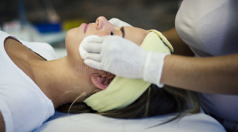 Tag für Gesichtsbehandlung stockbild Tag für Gesichtsbehandlung stockbild