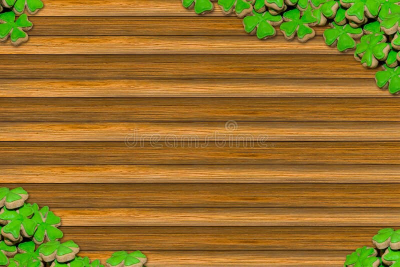 Tages-St- Patricksymbolfeiertagsklee verlässt festliche Designmenü-Webdesigngruppe Shamrocks verzierte Holzoberfläche der Kopie stockfoto Tages-St- Patricksymbolfeiertagsklee verlässt festliche Designmenü-Webdesigngruppe Shamrocks verzierte Holzoberfläche der Kopie stockfoto