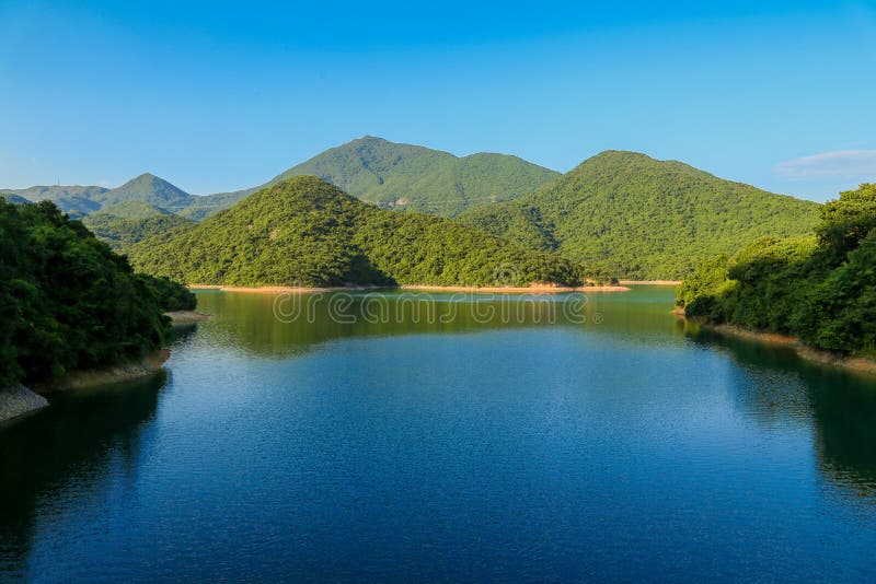Tai Tam δεξαμενή, Χονγκ Κονγκ. Όμορφη Tai Tam δεξαμενή στο Χονγκ Κονγκ