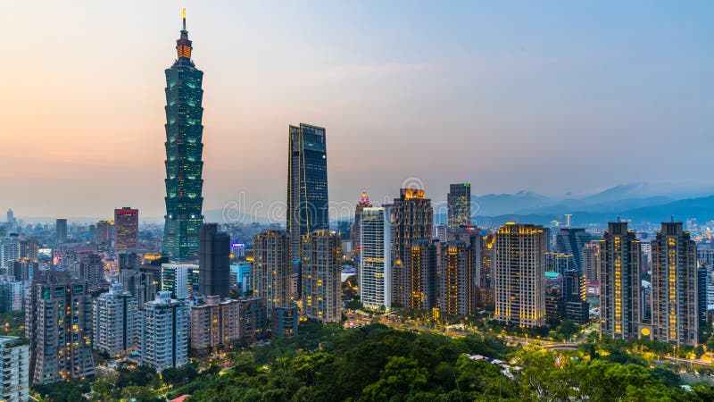 Taiwan city skyline at twilight , The beautiful sunset of Taipei, Aerial view Taiwan city skyline and skyscraper stock photography Taiwan city skyline at twilight , The beautiful sunset of Taipei, Aerial view Taiwan city skyline and skyscraper stock photography