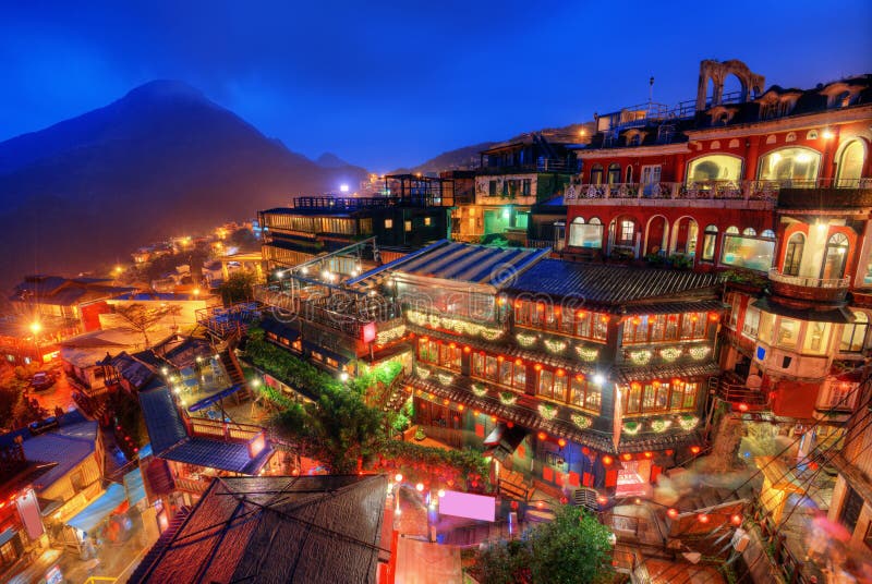 Jiufen, Taiwan collina con vecchie case da tè al tramonto.