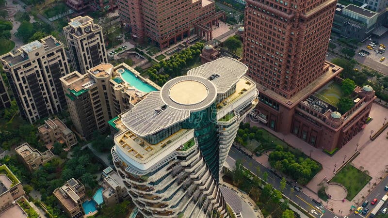 Taiwán china 7 de enero de 2025 : vista aérea de los edificios modernos que exhiben el diseño arquitectónico de taipei almacen de video