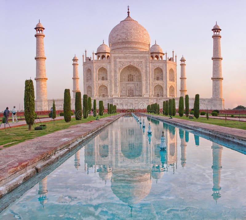 Taj Mahal em Agra, India imagens de stock royalty free Taj Mahal em Agra, India imagens de stock royalty free