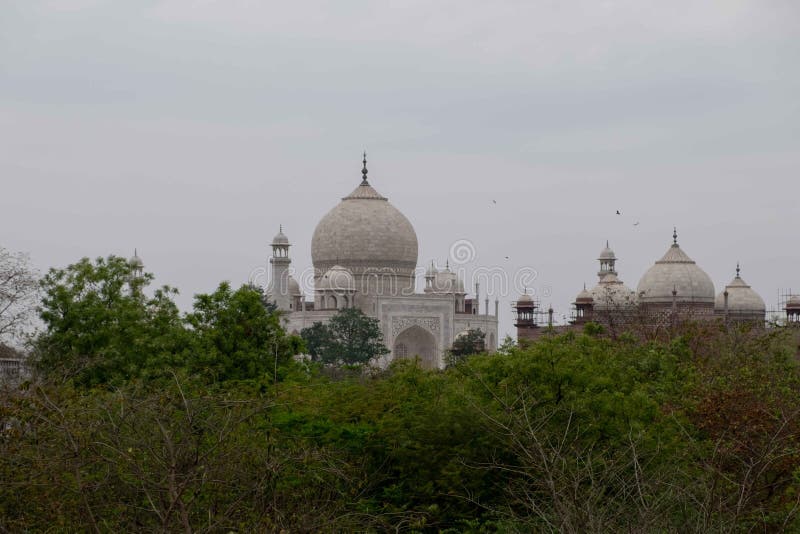 Taj Mahal od przegląda punktu na Taj natury spacerze obrazy stock Taj Mahal od przegląda punktu na Taj natury spacerze obrazy stock