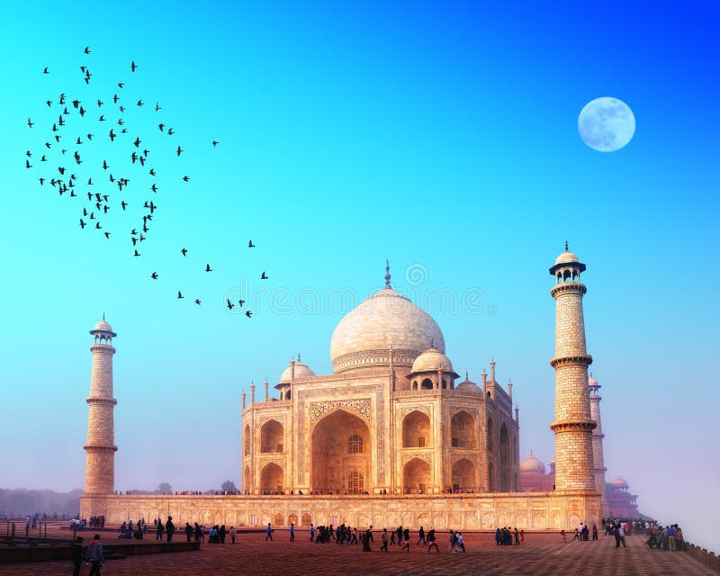Taj Mahal slott i Indien arkivbild Taj Mahal slott i Indien arkivbild