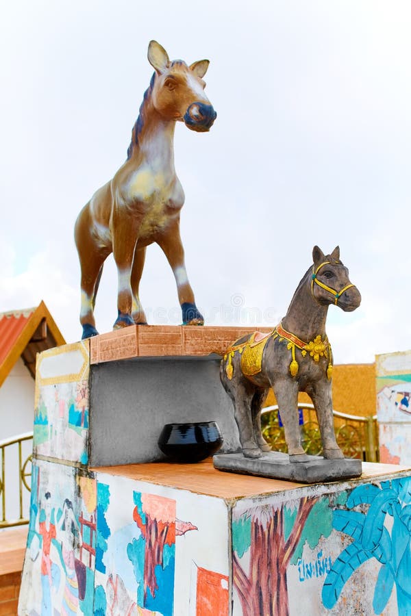 Download Tajlandia Chińskie Zodiak Statuy W Koh Samui Podróż, Turystyka Obraz Stock - Obraz złożonej z zodiak, symbol: 65225963