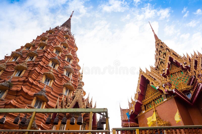 Tajlandzka świątynia, Wat Tham Suea zdjęcia stock Tajlandzka świątynia, Wat Tham Suea zdjęcia stock