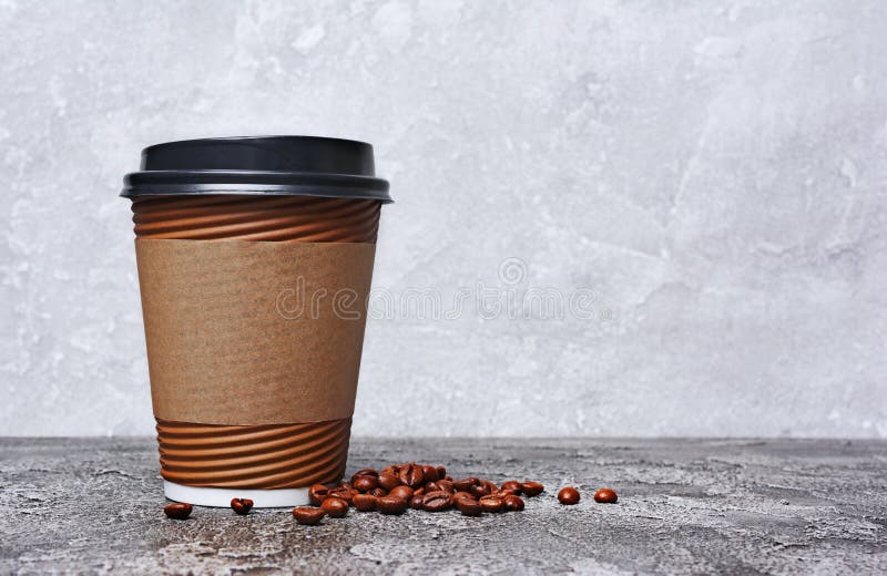 Take-out blank paper brown coffee cup with black cover, craft cup holder and beans