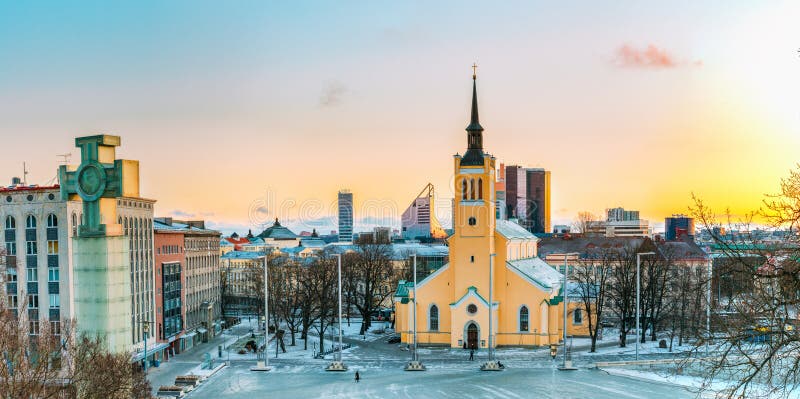 Tallinn, Estland Panorama van Kerk van St John Jaani Kirik At royalty-vrije stock fotografie Tallinn, Estland Panorama van Kerk van St John Jaani Kirik At royalty-vrije stock fotografie