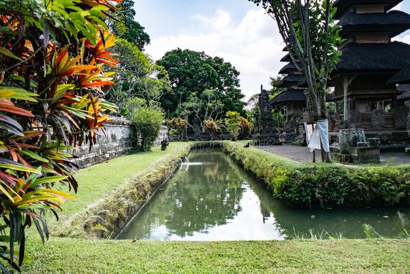 Taman Ayun Tempel, Bali stockfoto. Bild von bali, taman - 107739564