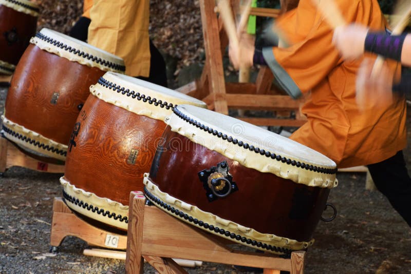 Instrument De Percussion Japonais Traditionnel Taiko Photo stock